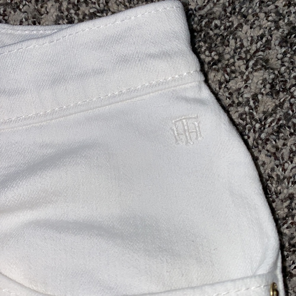 Tommy Hilfiger White Jean Shorts 12 - Picture 11 of 11